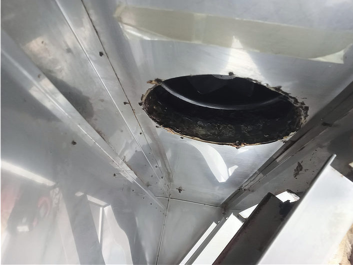 Extractor duct after cleaning